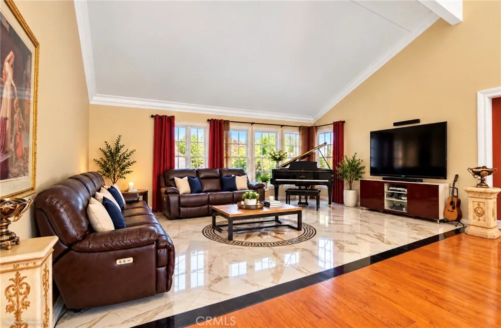 3561 Venture Drive Huntington Beach, CA 92649