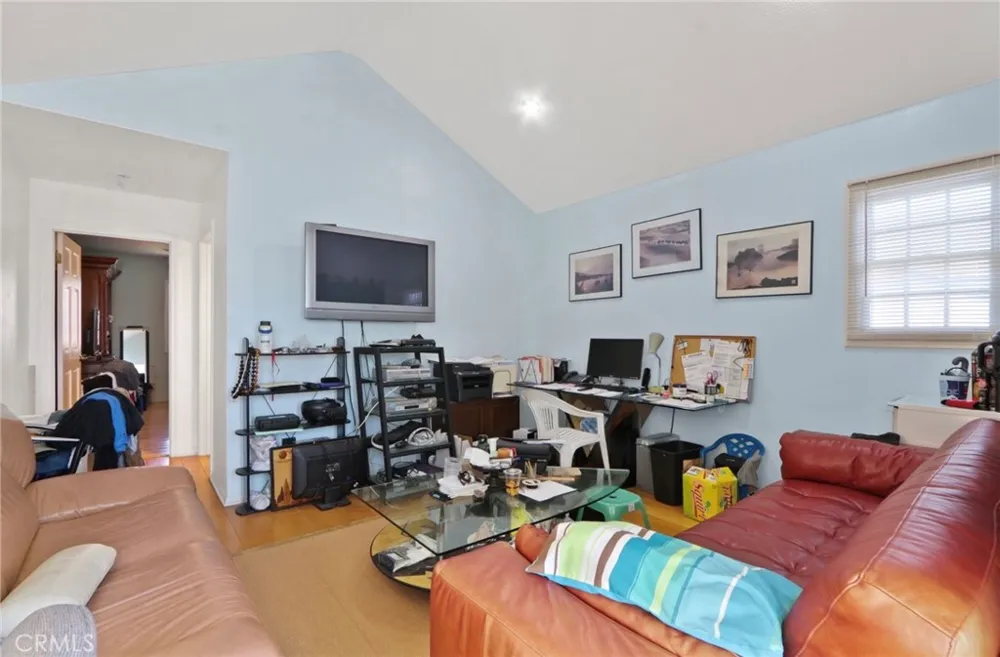 3561 Venture Drive Huntington Beach, CA 92649