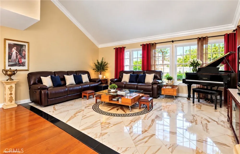 3561 Venture Drive Huntington Beach, CA 92649