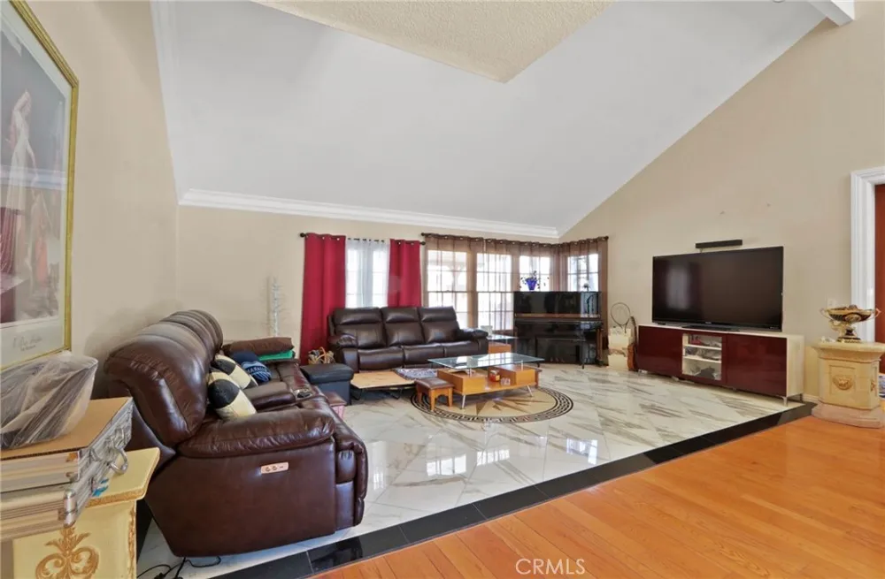 3561 Venture Drive Huntington Beach, CA 92649