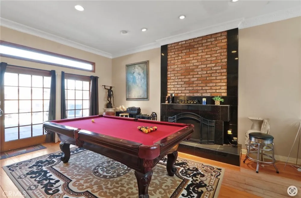3561 Venture Drive Huntington Beach, CA 92649