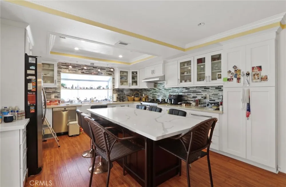 3561 Venture Drive Huntington Beach, CA 92649
