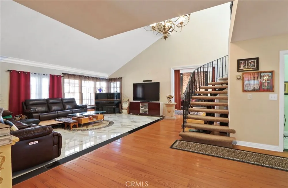 3561 Venture Drive Huntington Beach, CA 92649