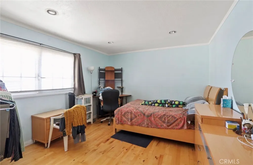 3561 Venture Drive Huntington Beach, CA 92649