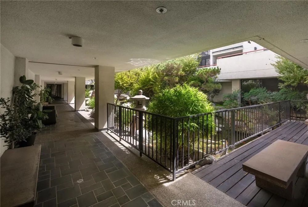 222 S Central Avenue #200 Los Angeles, CA 90012