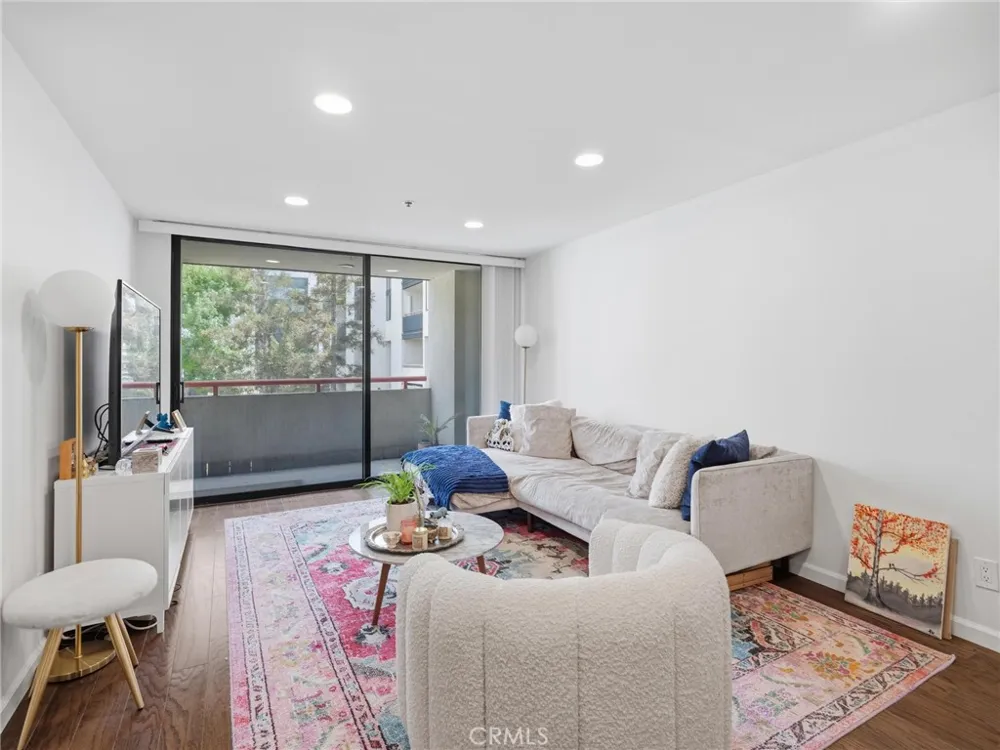 222 S Central Avenue #200 Los Angeles, CA 90012