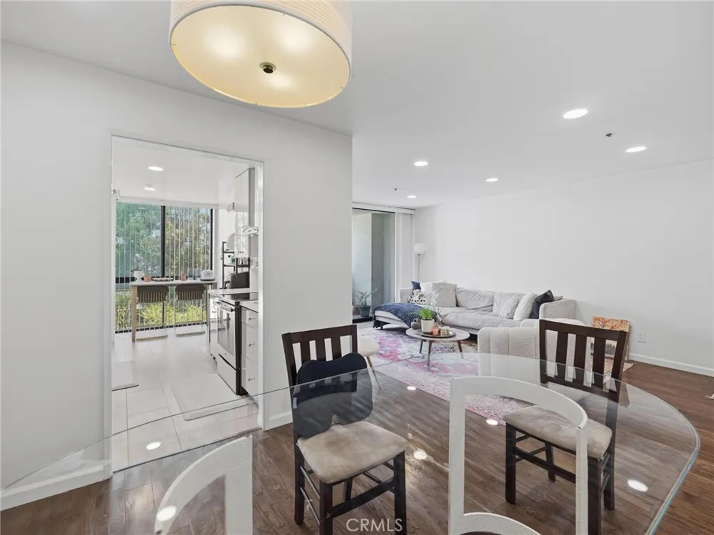 222 S Central Avenue #200 Los Angeles, CA 90012