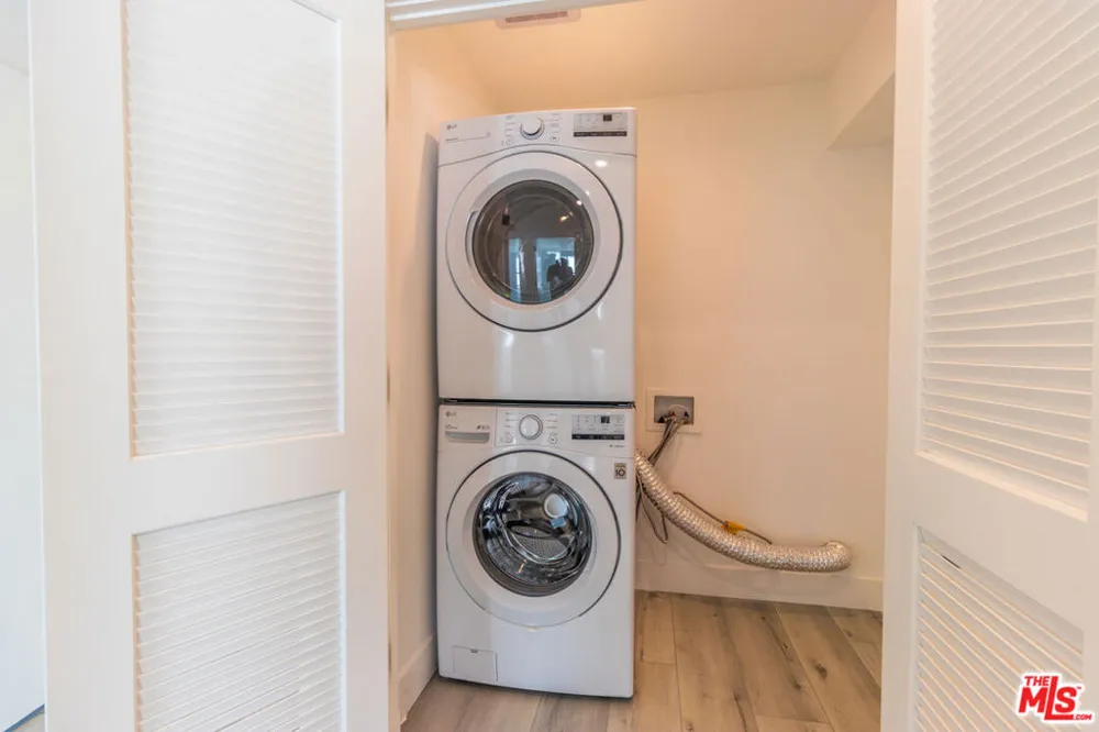 4293 Tujunga Avenue #1/2 Studio City, CA 91604