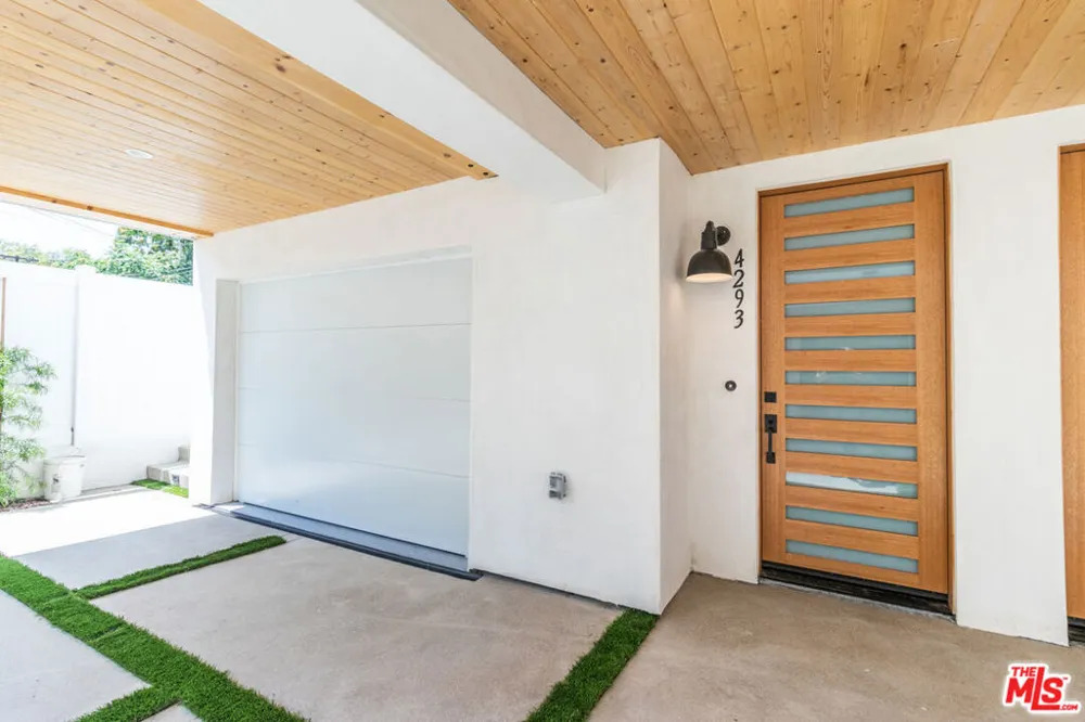 4293 Tujunga Avenue #1/2 Studio City, CA 91604