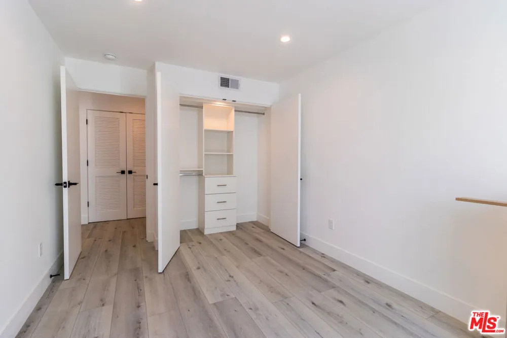 4293 Tujunga Avenue #1/2 Studio City, CA 91604