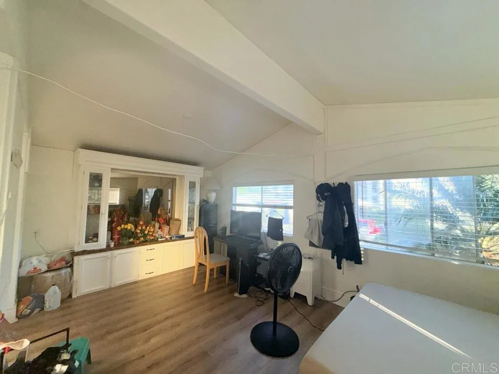 400 MELROSE DRIVE #22 Vista, CA 92083