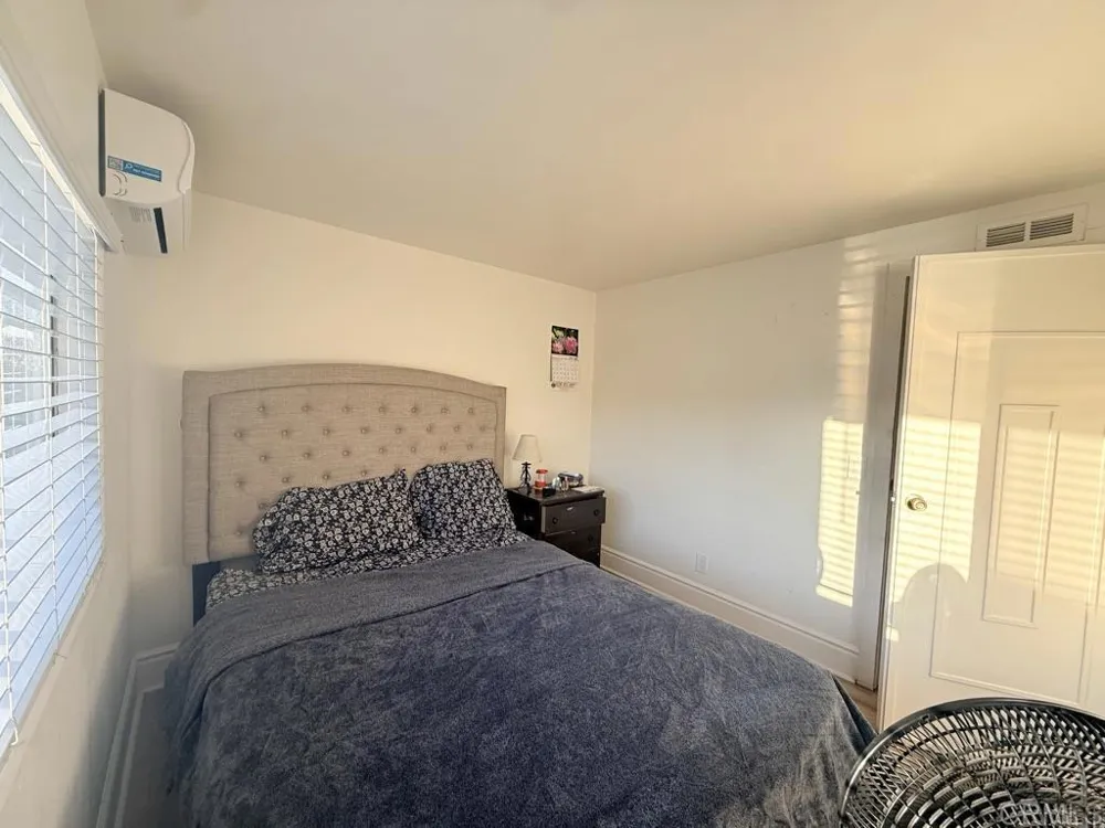 400 MELROSE DRIVE #22 Vista, CA 92083