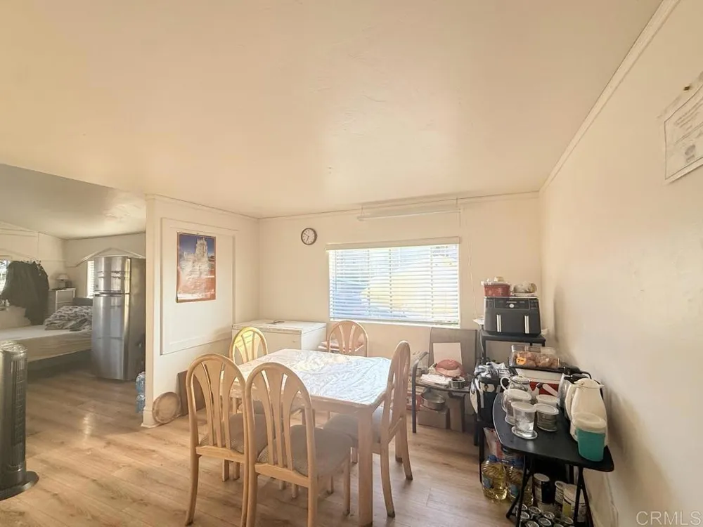400 MELROSE DRIVE #22 Vista, CA 92083