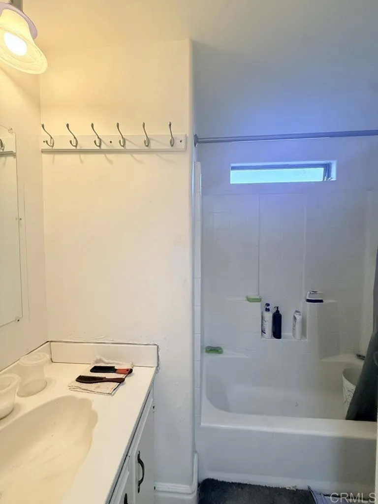 400 MELROSE DRIVE #22 Vista, CA 92083