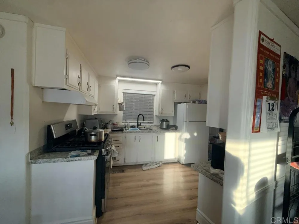 400 MELROSE DRIVE #22 Vista, CA 92083