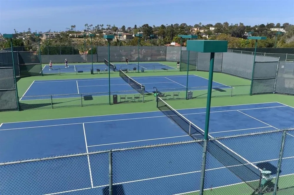 1728 Caminito Ardiente La Jolla, CA 92037