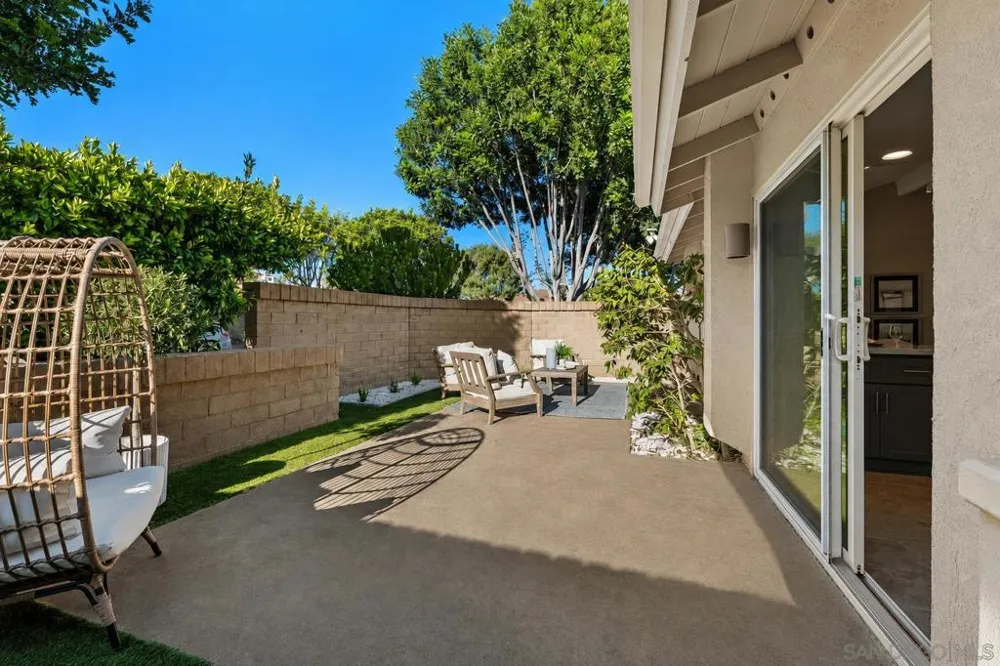 1728 Caminito Ardiente La Jolla, CA 92037