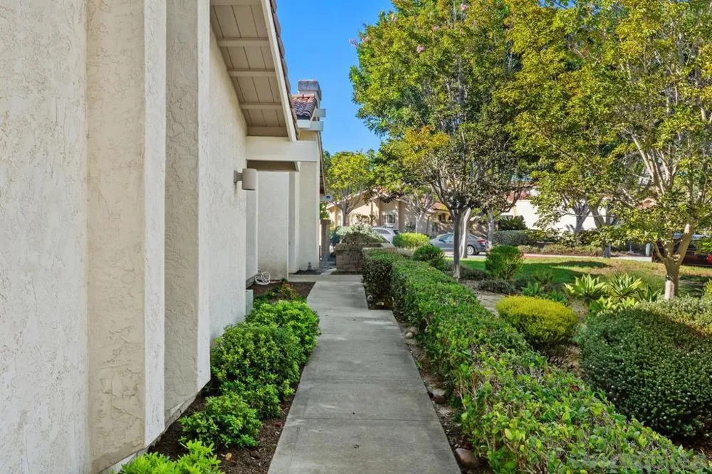 1728 Caminito Ardiente La Jolla, CA 92037
