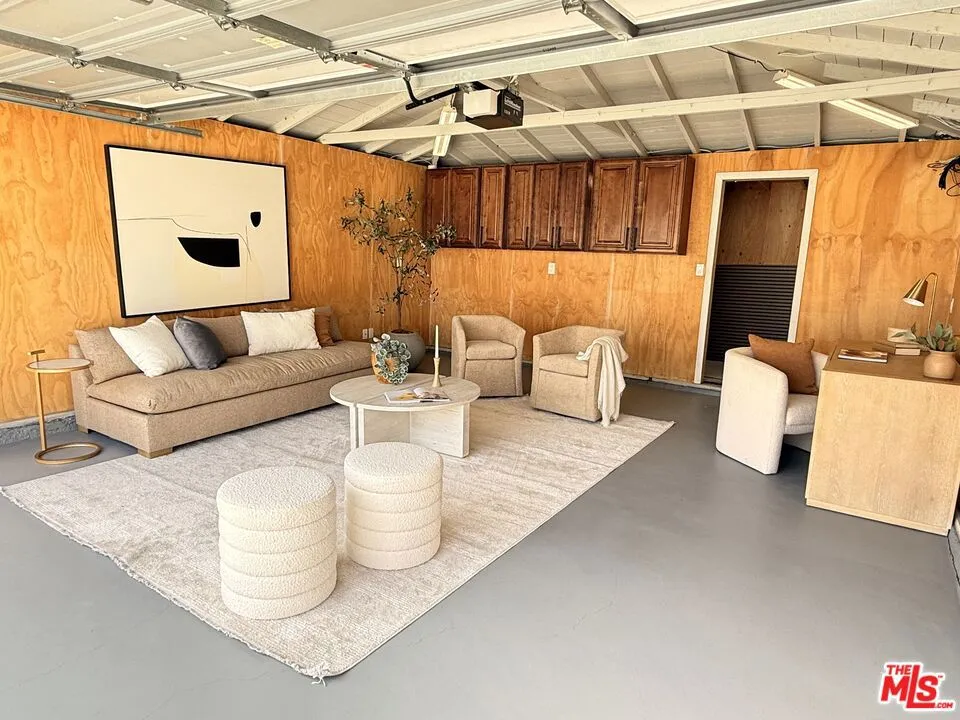 5873 W 74th Street Los Angeles, CA 90045
