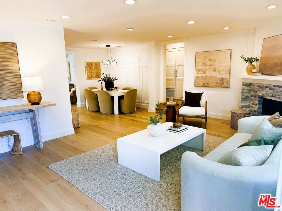 5873 W 74th Street Los Angeles, CA 90045