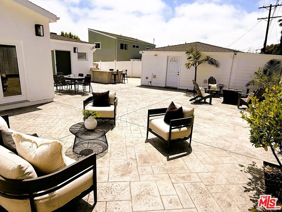 5873 W 74th Street Los Angeles, CA 90045
