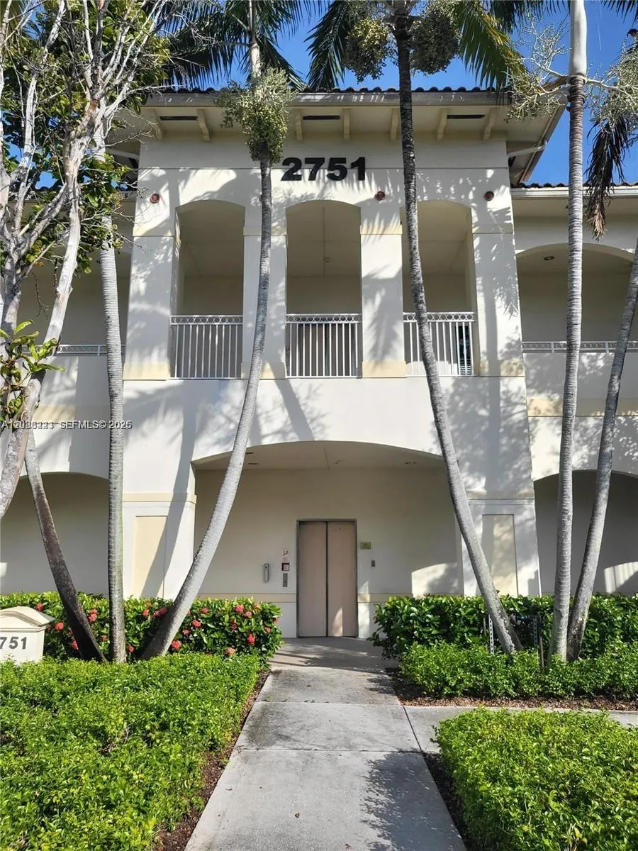2751 Executive Park Dr #202 Weston, FL 33331