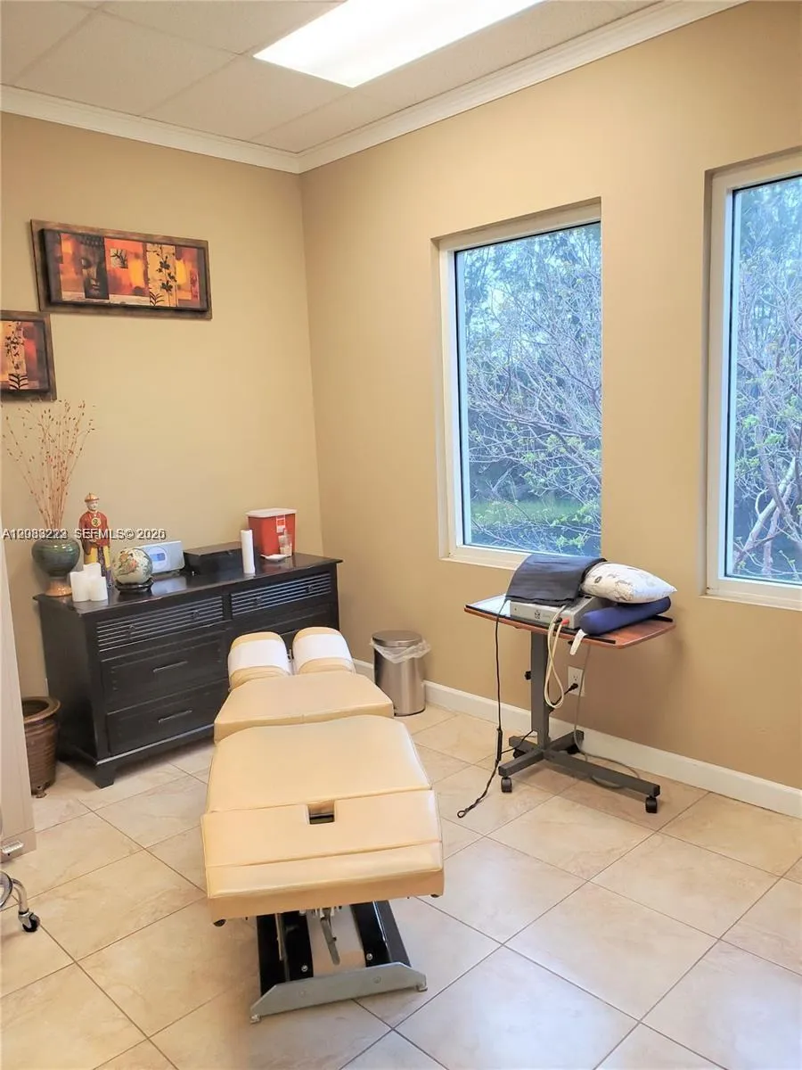 2751 Executive Park Dr #202 Weston, FL 33331