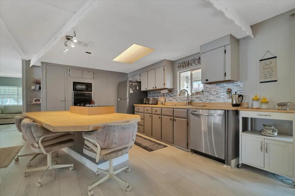 132 NW 53RD PLACE Deerfield Beach, FL 33064