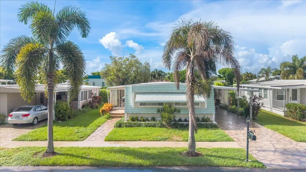 132 NW 53RD PLACE Deerfield Beach, FL 33064