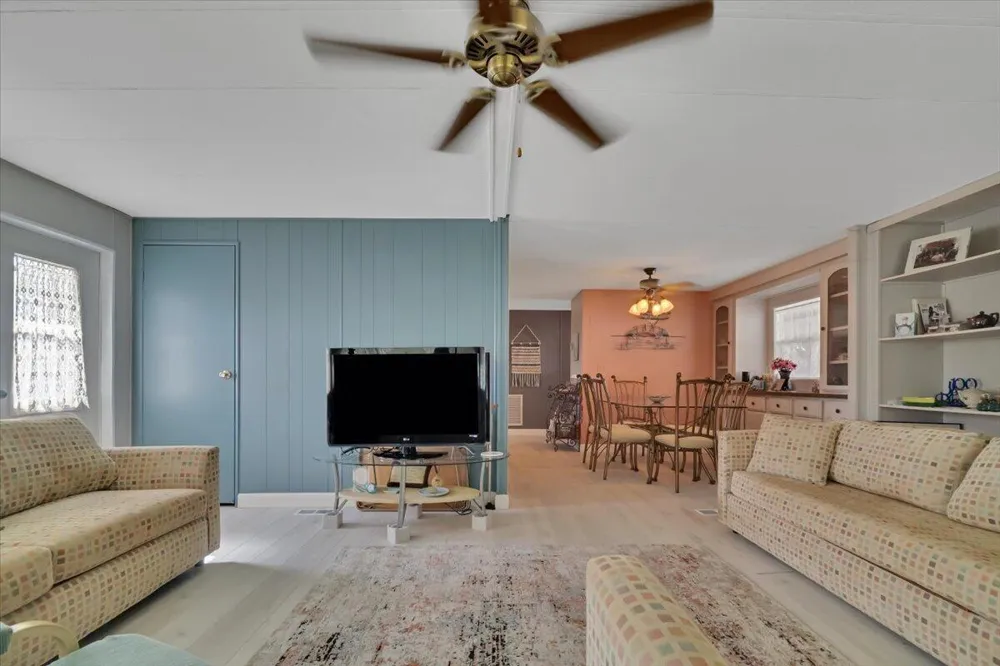 132 NW 53RD PLACE Deerfield Beach, FL 33064