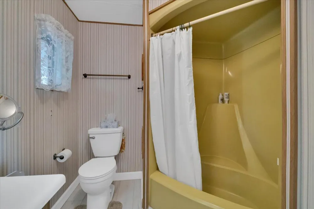 132 NW 53RD PLACE Deerfield Beach, FL 33064