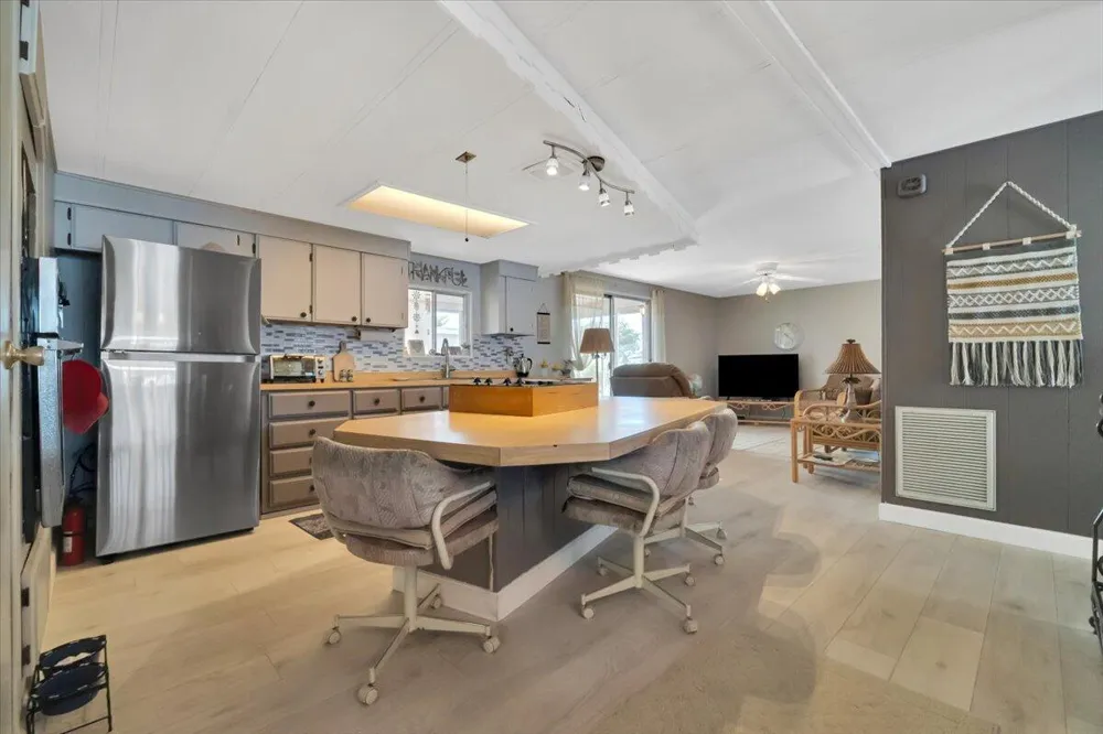 132 NW 53RD PLACE Deerfield Beach, FL 33064