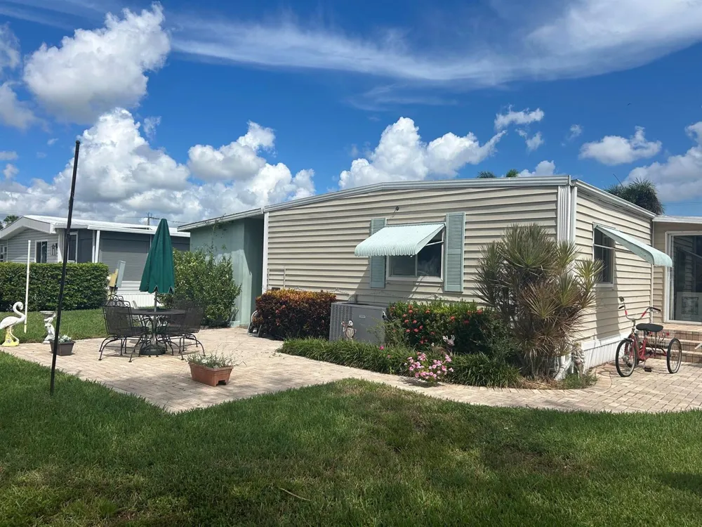 132 NW 53RD PLACE Deerfield Beach, FL 33064