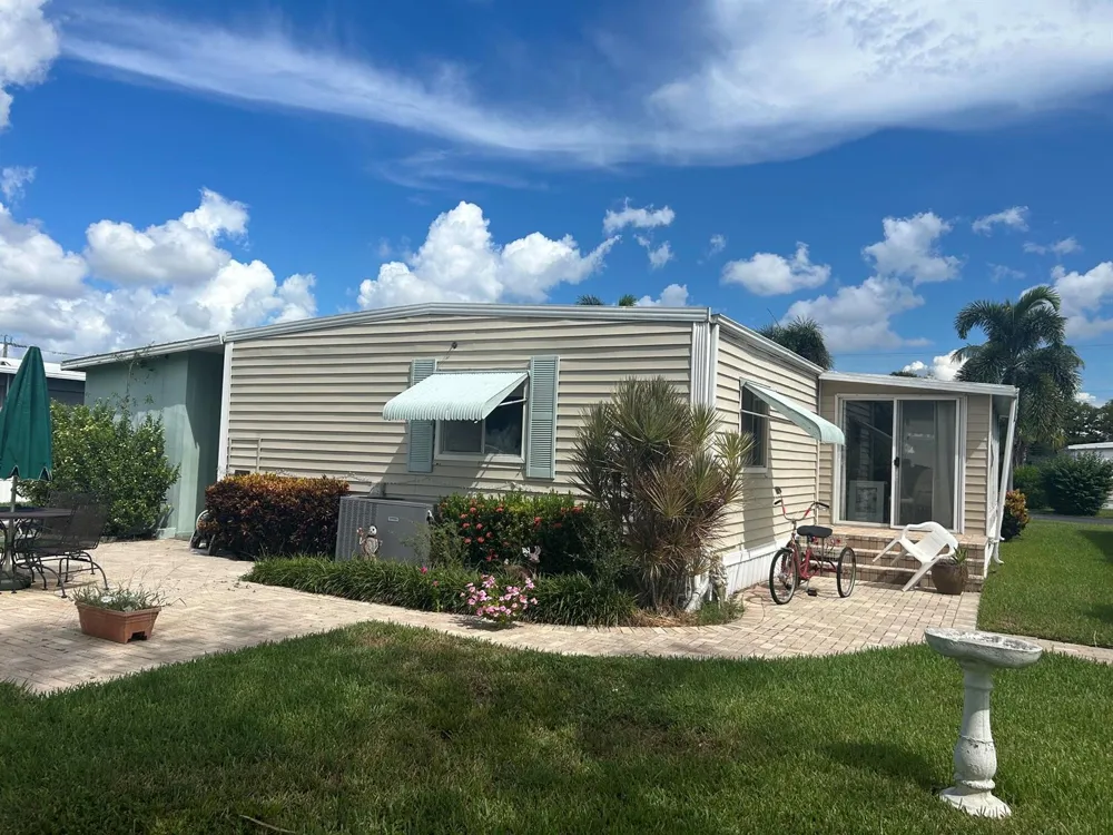 132 NW 53RD PLACE Deerfield Beach, FL 33064
