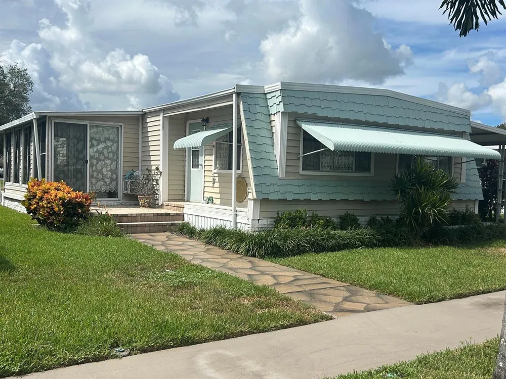 132 NW 53RD PLACE Deerfield Beach, FL 33064