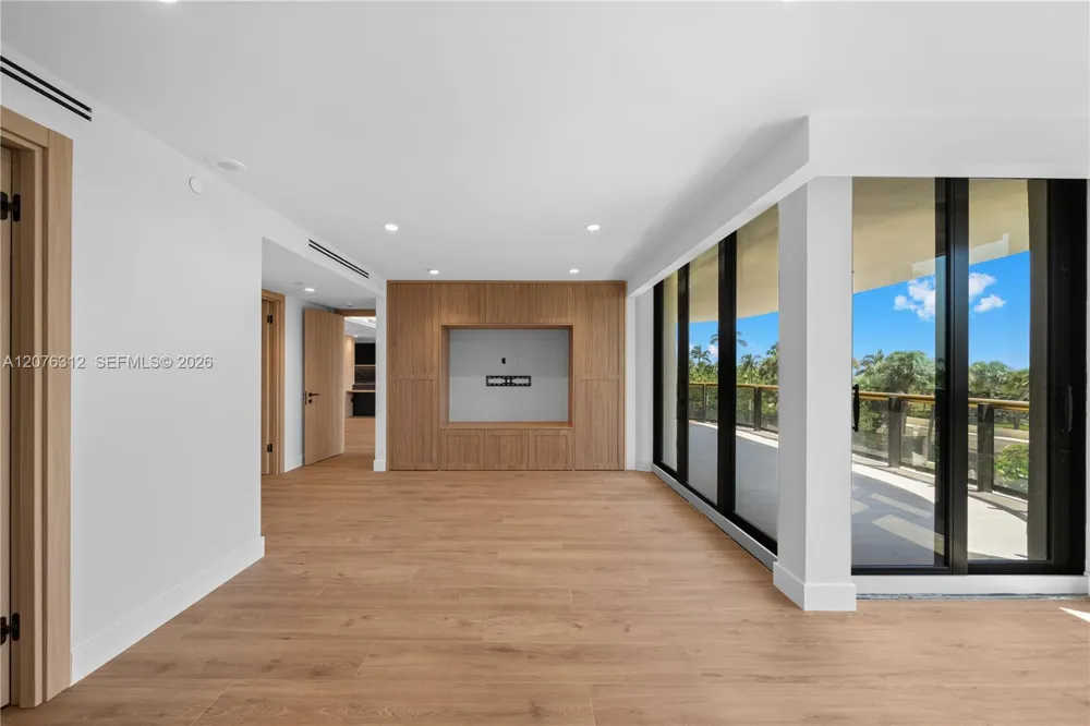 9999 Collins Ave #3F Bal Harbour, FL 33154