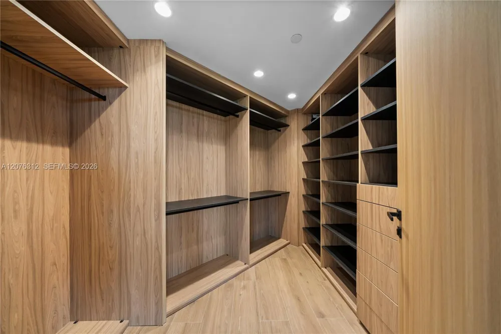 9999 Collins Ave #3F Bal Harbour, FL 33154