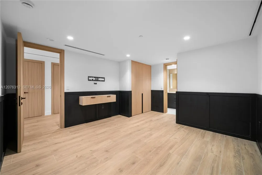 9999 Collins Ave #3F Bal Harbour, FL 33154
