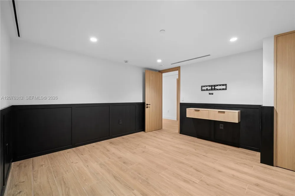 9999 Collins Ave #3F Bal Harbour, FL 33154