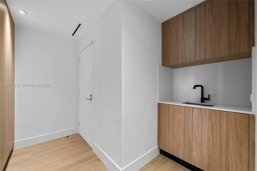 9999 Collins Ave #3F Bal Harbour, FL 33154