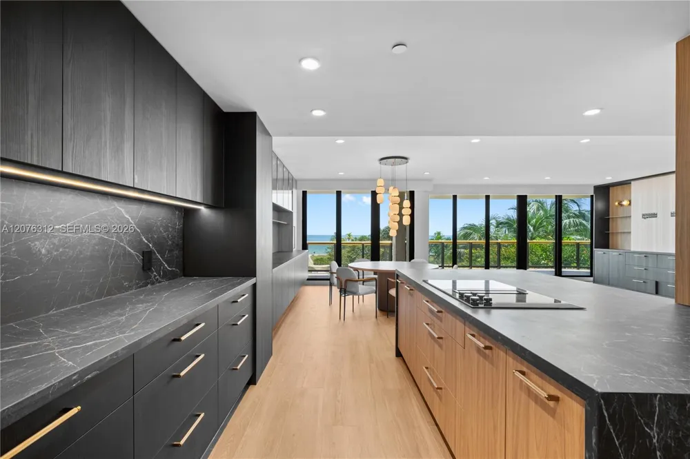 9999 Collins Ave #3F Bal Harbour, FL 33154