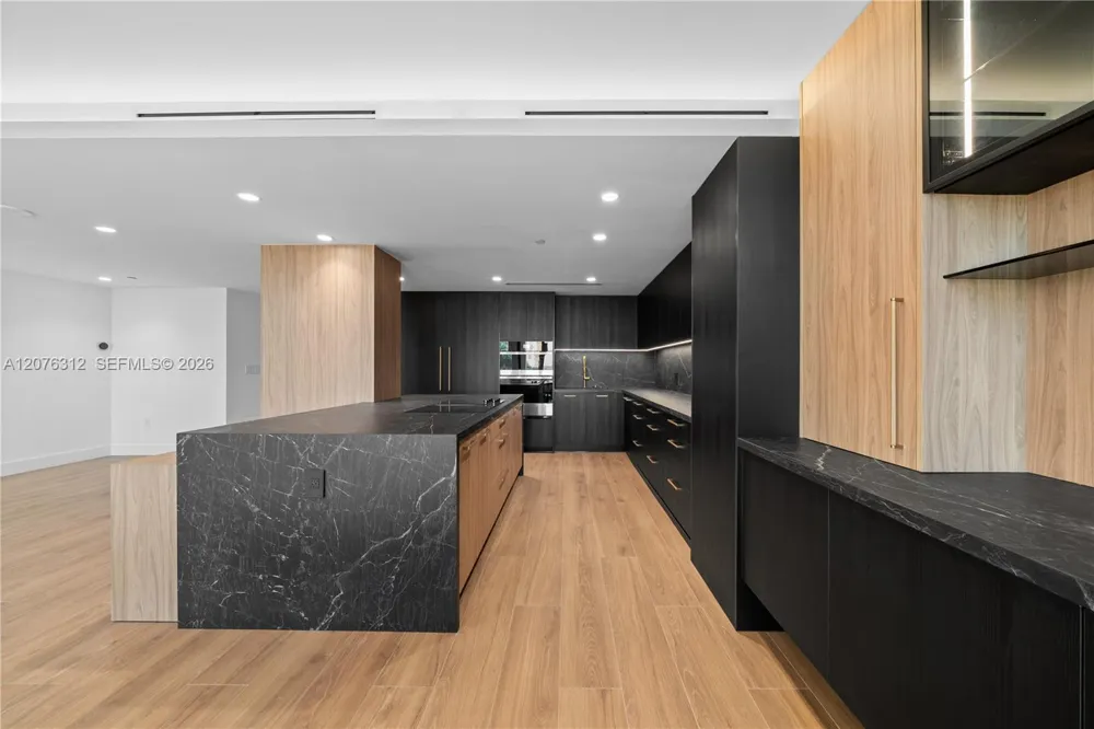 9999 Collins Ave #3F Bal Harbour, FL 33154