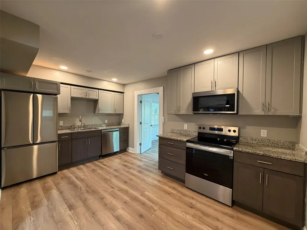 101 W LEMON STREET #1 Tarpon Springs, FL 34689