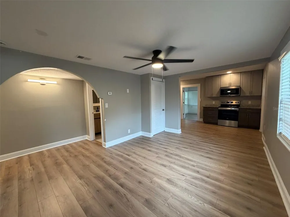 101 W LEMON STREET #1 Tarpon Springs, FL 34689