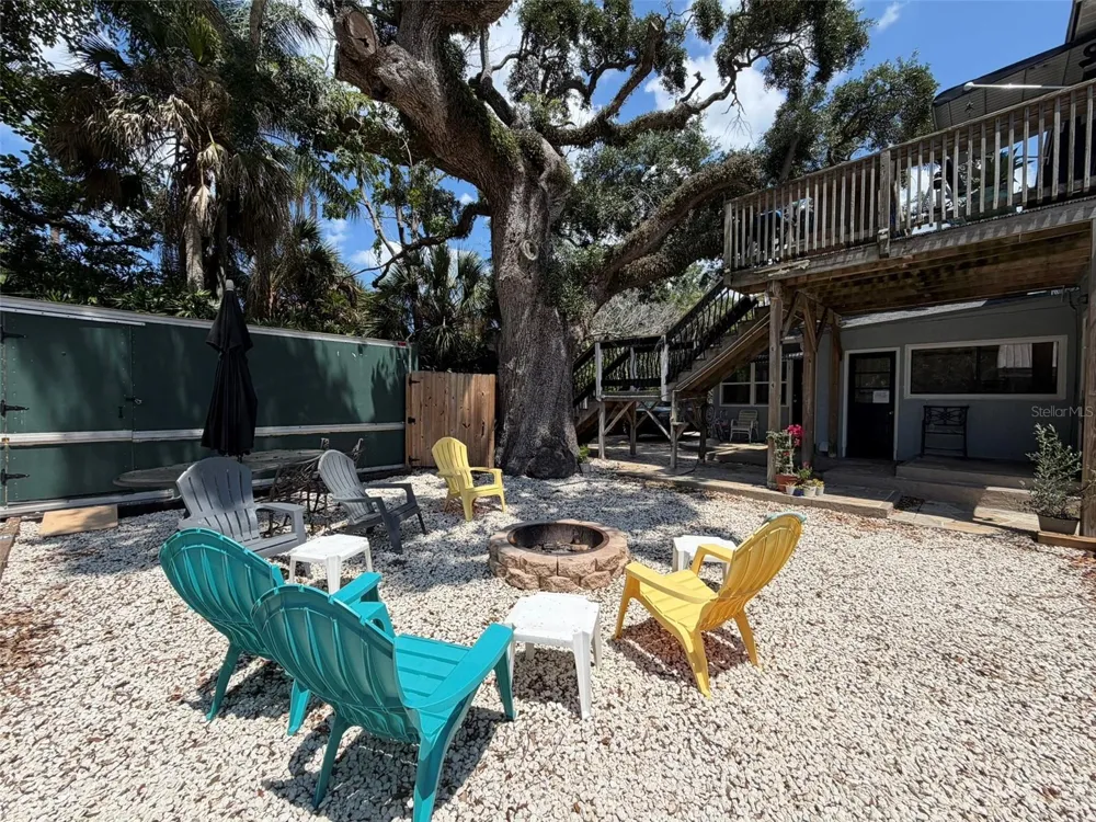 101 W LEMON STREET #1 Tarpon Springs, FL 34689