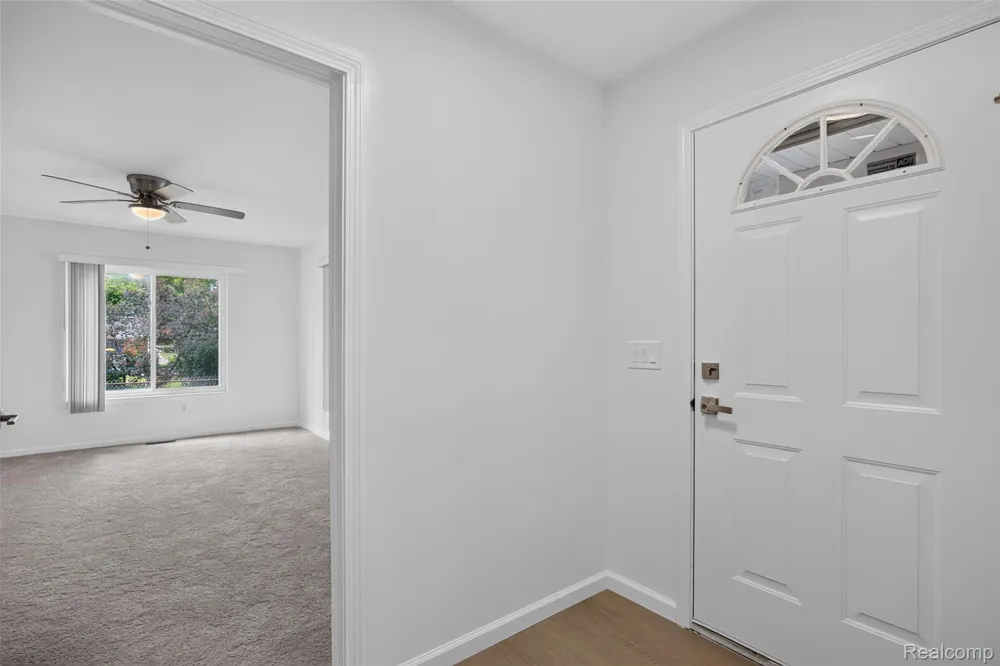 24091 Eastwood Street Oak Park City, MI 48237