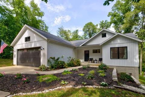 2523 Vanhorn Court