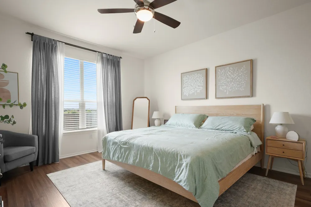 8213 Knoxville Trail Austin, TX 78744