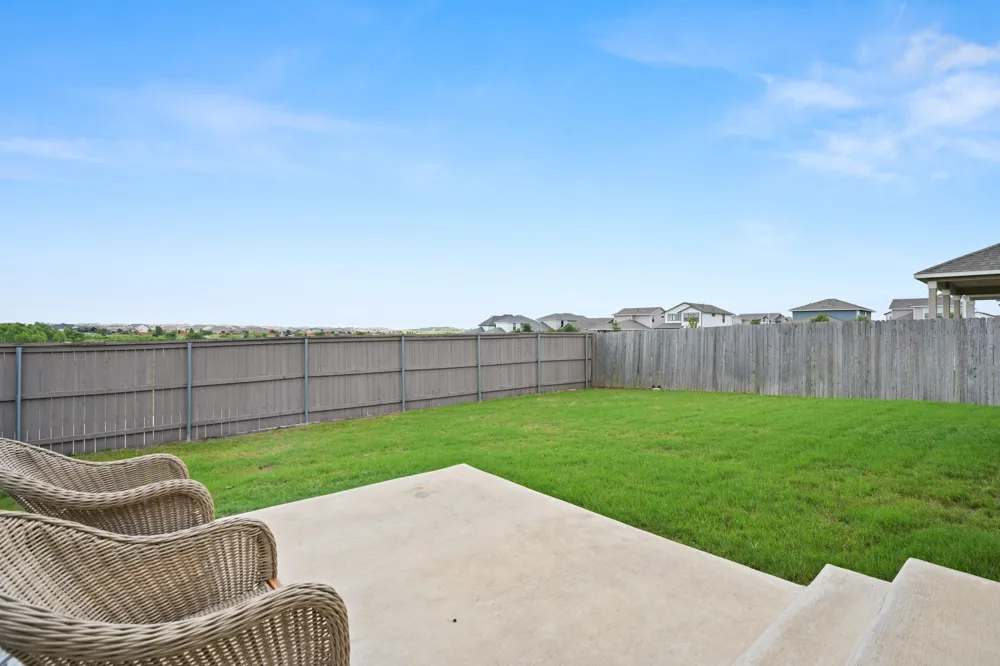 8213 Knoxville Trail Austin, TX 78744