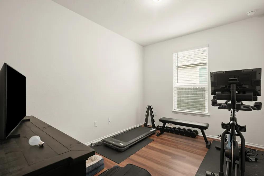 8213 Knoxville Trail Austin, TX 78744